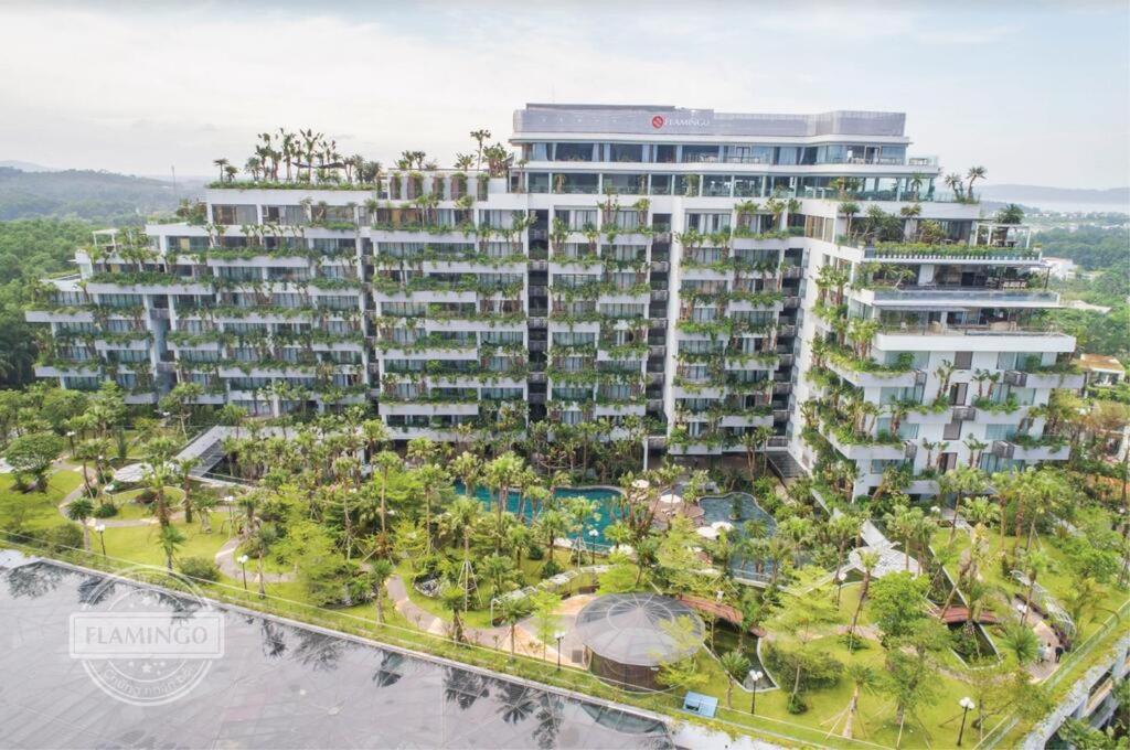 Flamingo Dai Lai Resort - By Bay Luxury Vinh Yen Экстерьер фото