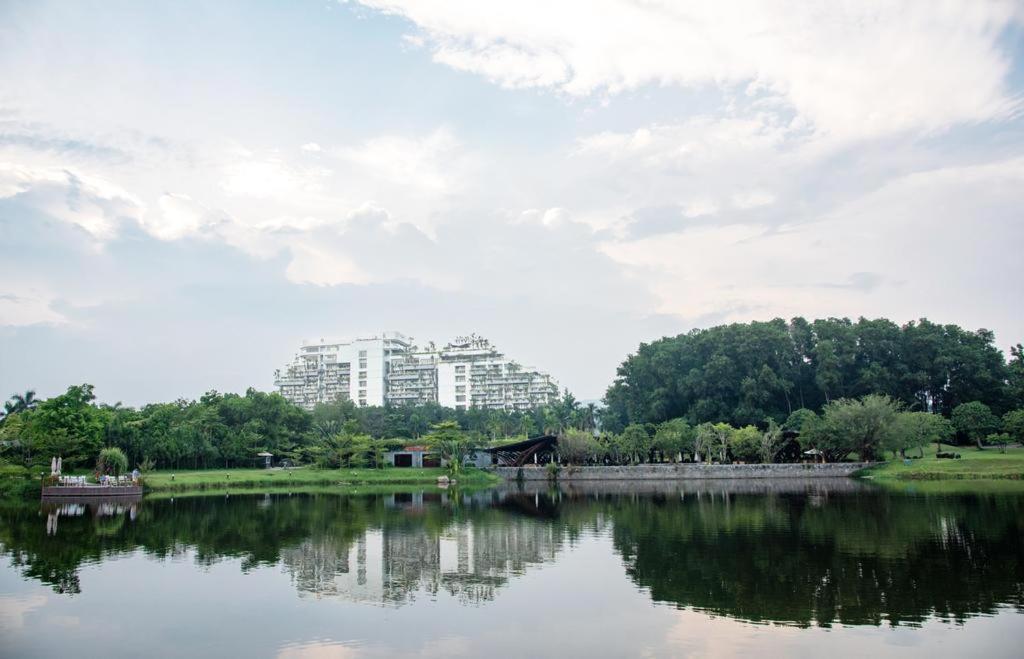Flamingo Dai Lai Resort - By Bay Luxury Vinh Yen Экстерьер фото