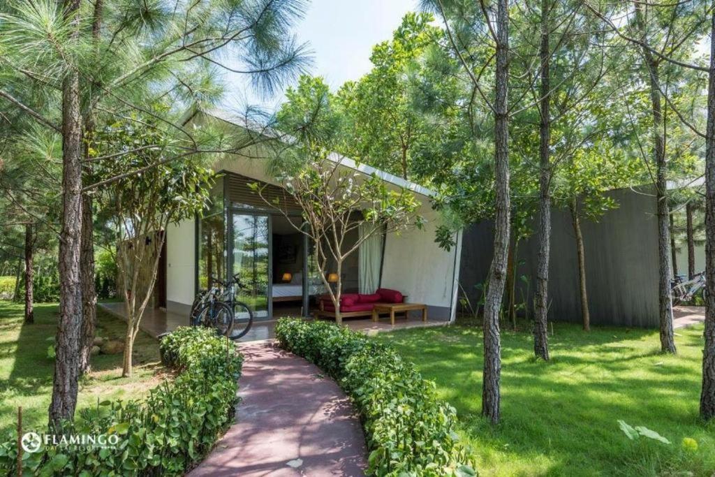 Flamingo Dai Lai Resort - By Bay Luxury Vinh Yen Экстерьер фото